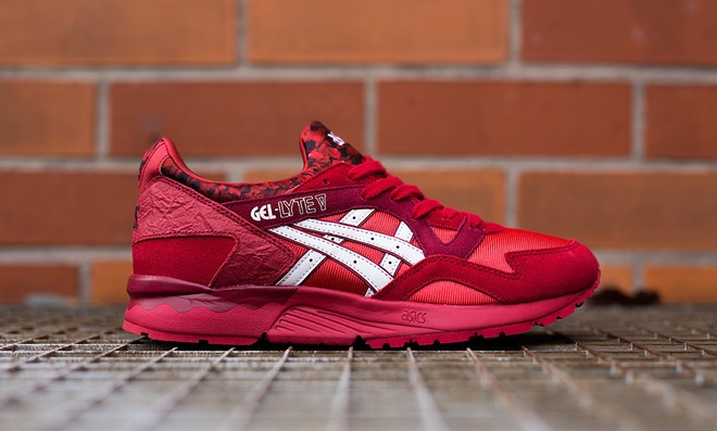 chaussure asics homme rouge